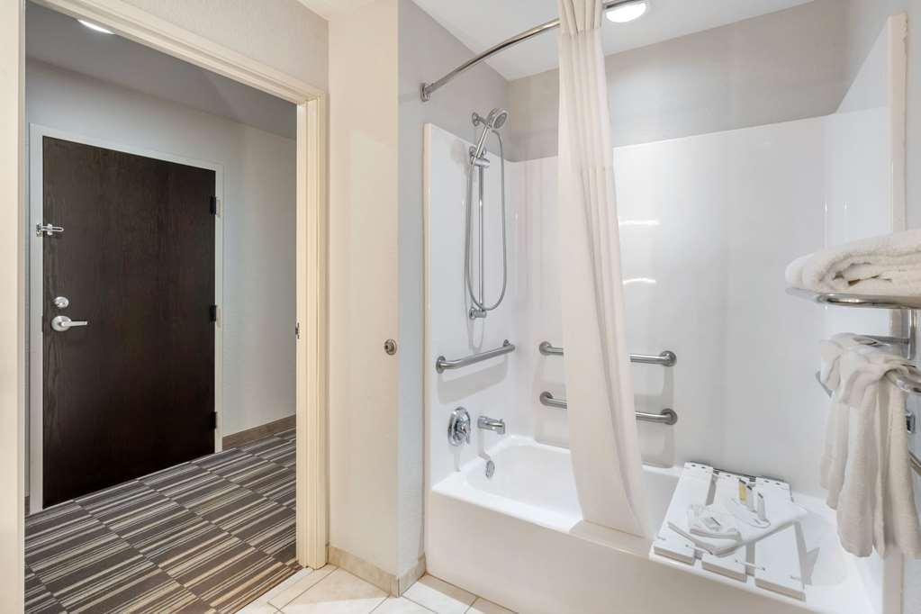 マイクロテル イン&スイーツ バイ ウインダム ブルックスビル Ridge Manor 部屋 写真