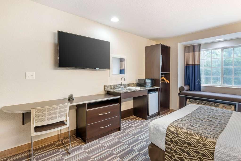 マイクロテル イン&スイーツ バイ ウインダム ブルックスビル Ridge Manor 部屋 写真