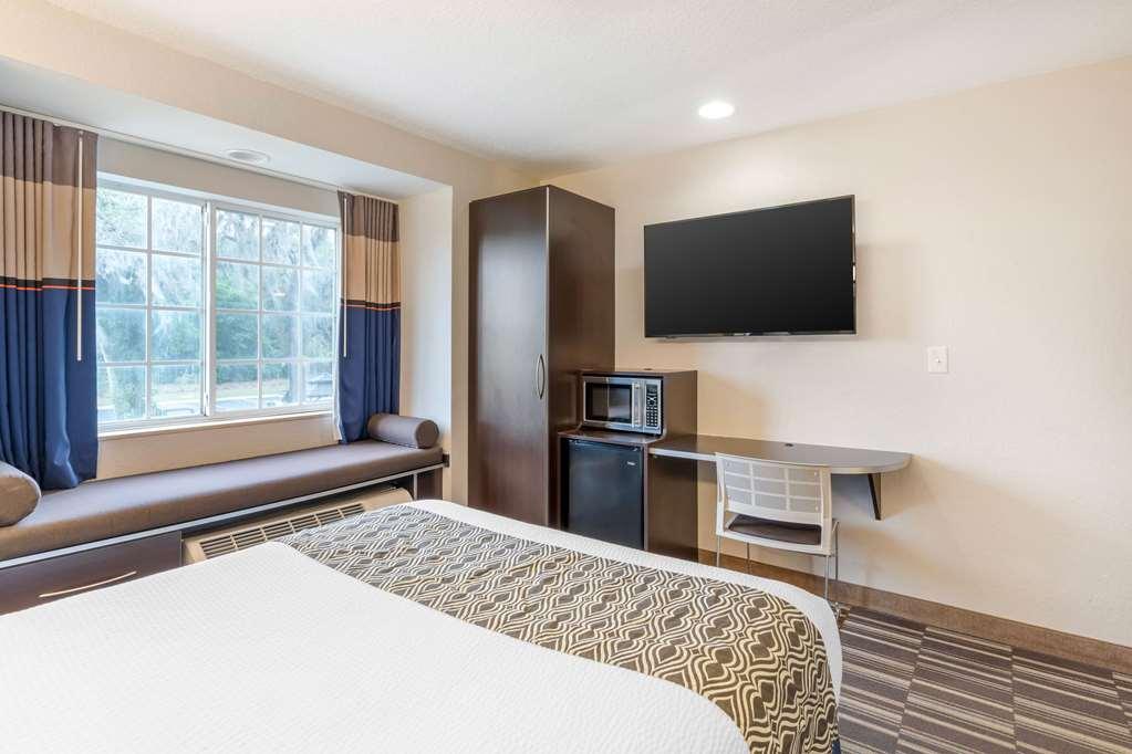 マイクロテル イン&スイーツ バイ ウインダム ブルックスビル Ridge Manor 部屋 写真