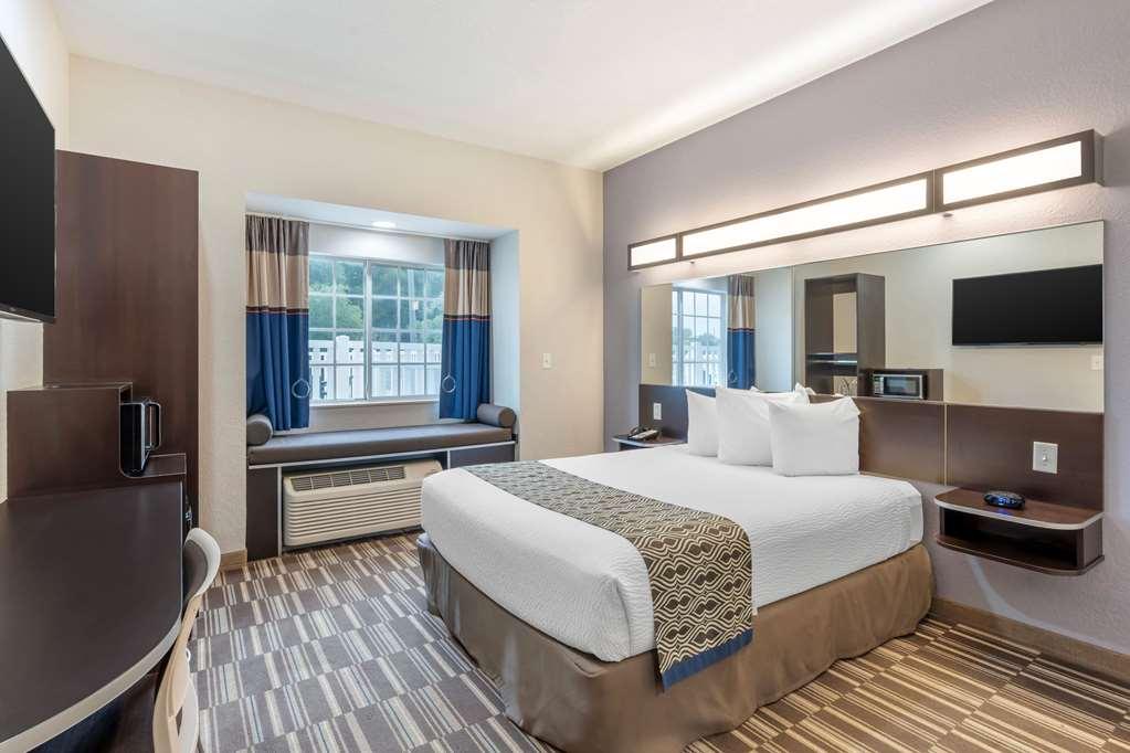 マイクロテル イン&スイーツ バイ ウインダム ブルックスビル Ridge Manor 部屋 写真