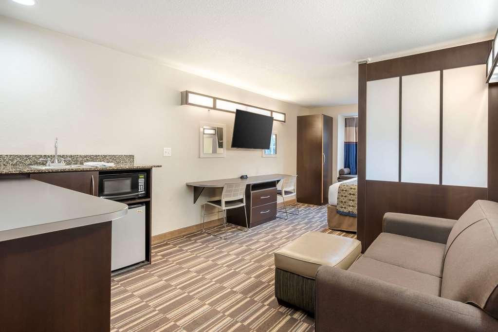マイクロテル イン&スイーツ バイ ウインダム ブルックスビル Ridge Manor 部屋 写真